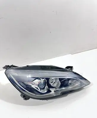 Peugeot 308 Headlight/headlamp 9816990780