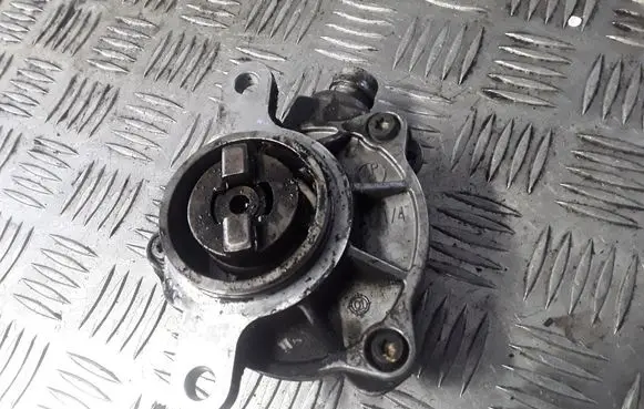 Renault Espace - Grand espace IV Vacuum pump 8200102535