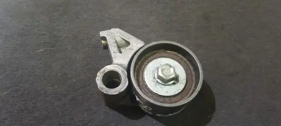 Mazda 626 Generator/alternator belt tensioner
