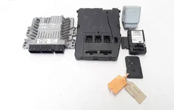 Renault Megane II Engine ECU kit and lock set 