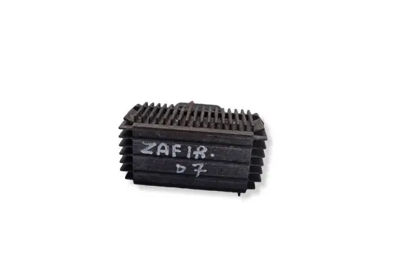 Opel Zafira B Glow plug pre-heat relay 55353011 51299014B