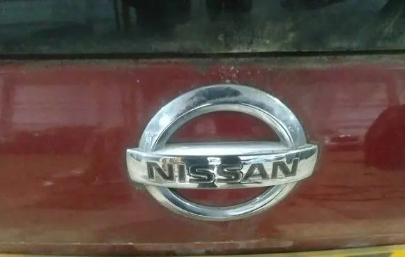 Nissan Note (E11) Manufacturer badge logo/emblem