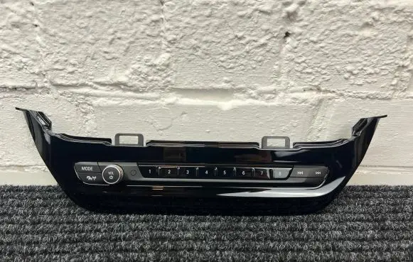 BMW X3 G01 Sound control switch 5A47C3701 20020110 6A47C3701
