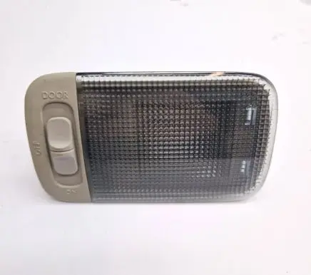 Subaru Outback (BT) Rear seat light