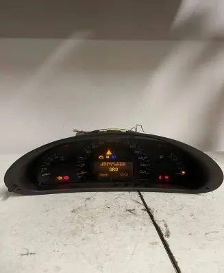 Mercedes-Benz C W203 Speedometer (instrument cluster) A2035403047 1100802310