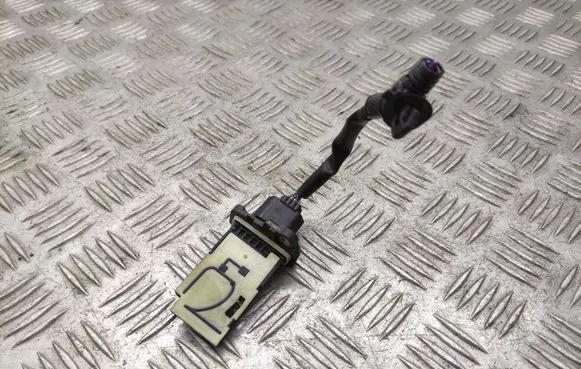 Nissan X-Trail T32 Mass air flow meter H8201267959