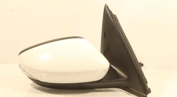 Skoda Fabia Mk3 (NJ) Front door electric wing mirror 6V1857408F