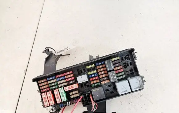 Mercedes-Benz R W251 Fuse box set a1645402372