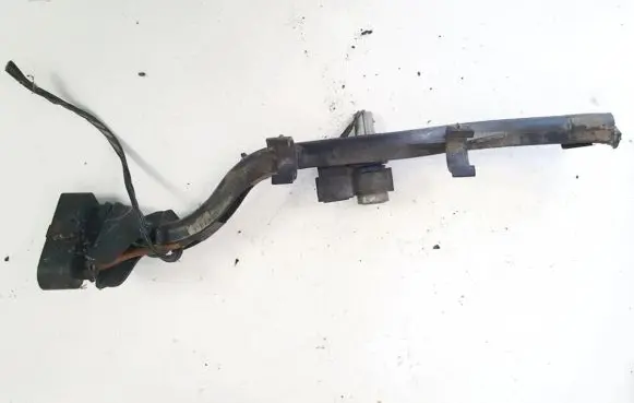Volkswagen PASSAT B4 Sensor 7m0971615r 3A0973755