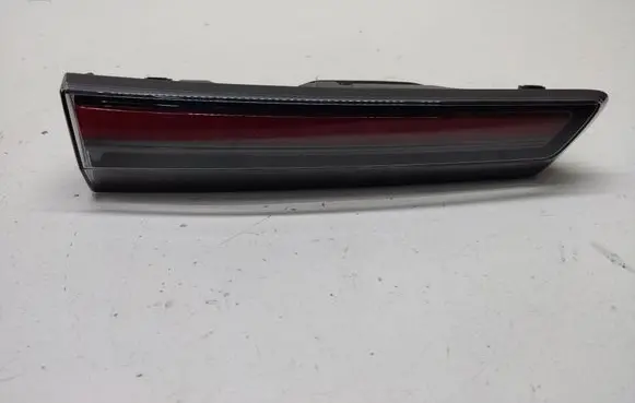 Opel Mokka B Tailgate rear/tail lights 9861335680
