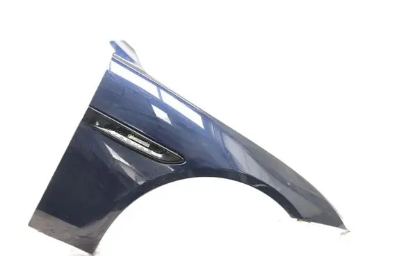 Jaguar XE Fender 