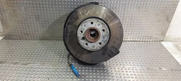 BMW 5 E60 E61 Front wheel hub spindle knuckle 6768315