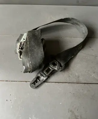 Audi A6 S6 C6 4F Front seatbelt 605404800