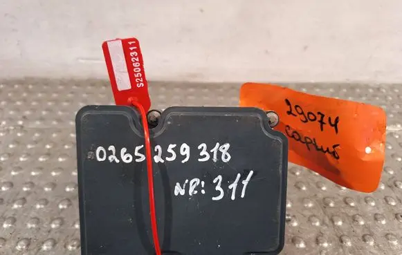 Renault Captur ABS control unit/module 476607341R 0265956527 0265259318