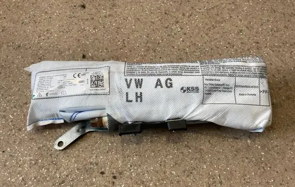 Audi e-tron Seat airbag 4KE880241D