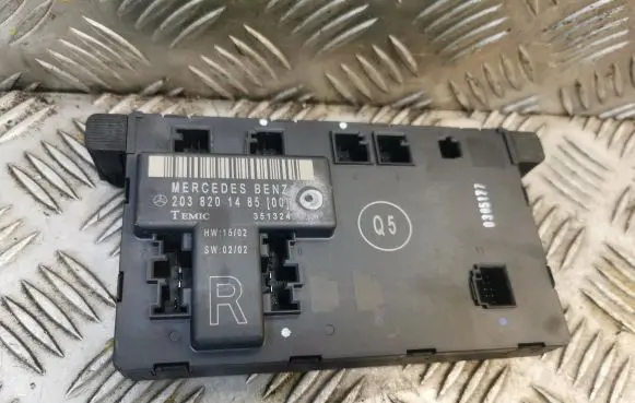 Mercedes-Benz C W203 Door control unit/module 2038201485 A2038201485