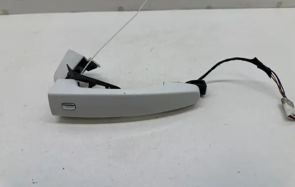 Chevrolet Malibu Front door exterior handle 630133002