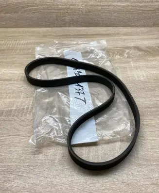 Volkswagen Touran I Alternator belt 028903137T