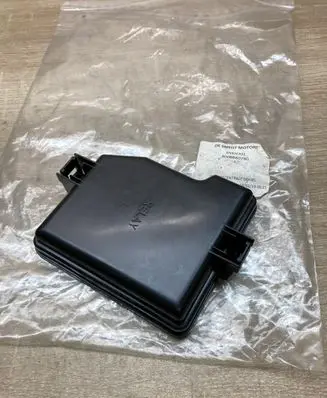 Citroen C1 Fuse box cover B000860780