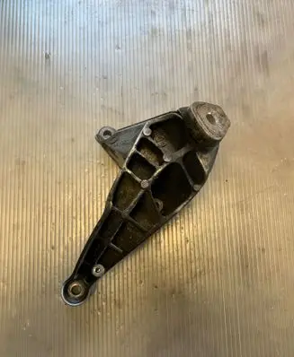 Audi A5 Sportback 8TA Engine mounting bracket 4G0199307Q