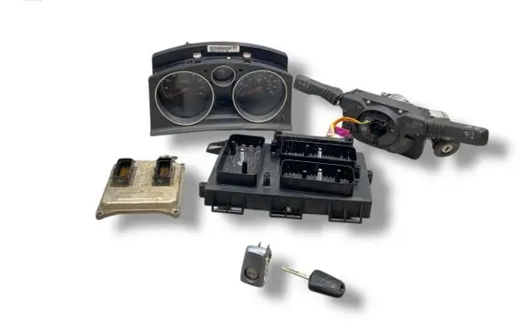 Opel Zafira B Engine ECU kit and lock set 55571558 13309018 13306114