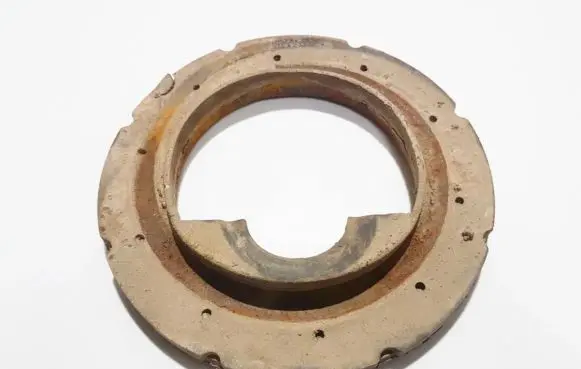 Chrysler Voyager Front coil spring rubber mount 04743015aa