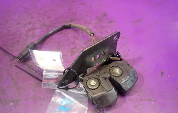 Fiat Albea Tailgate/trunk/boot lock/catch/latch 