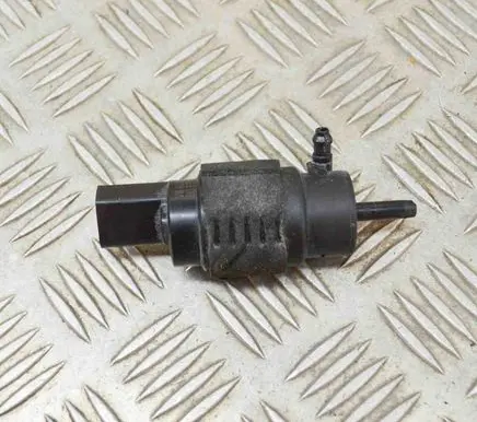 Audi A5 Windscreen/windshield washer pump 8K5955647