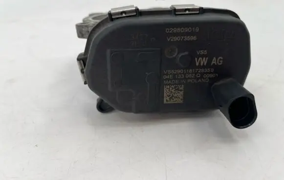Audi A3 S3 8V Throttle body valve 04E133062Q