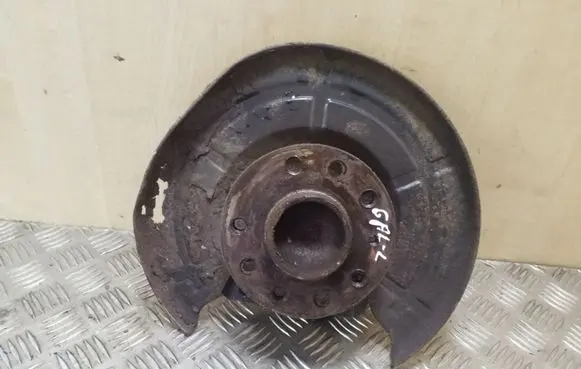 Opel Zafira B Rear wheel hub
