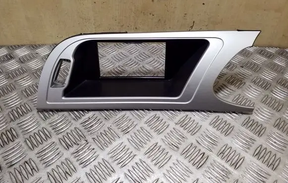 Audi A4 S4 B8 8K Radio/GPS head unit trim 8K2857185G