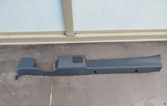Mercedes-Benz Sprinter W907 W910 (C) pillar trim A9106902500 ZSS003