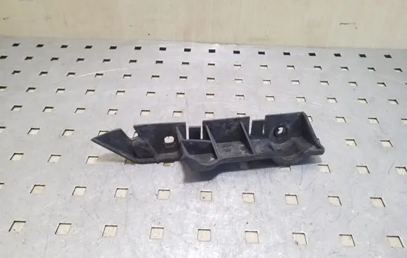 Audi A5 8T 8F Front bumper mounting bracket 8T0807284A