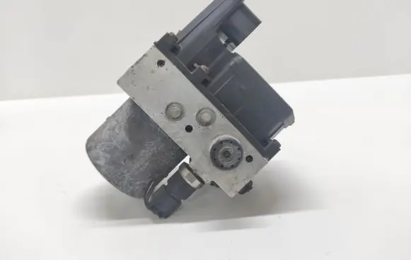 Ford Mondeo MK II ABS Pump 3S712C405AB 0265225154 0265950076