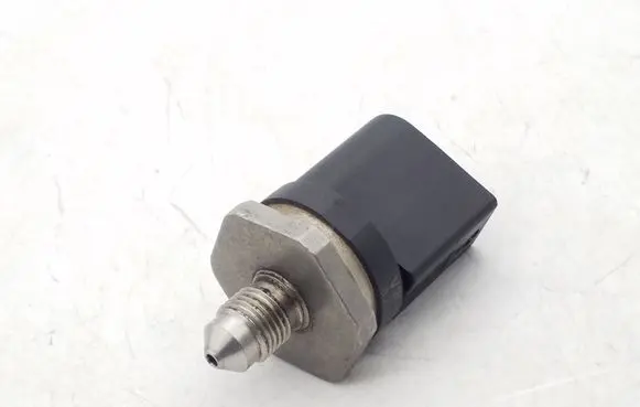 Fuel pressure sensor