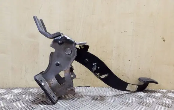 Clutch pedal