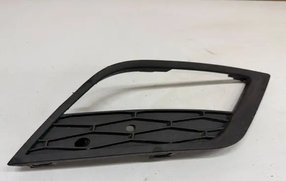 Seat Leon (5F) Front fog light trim/grill KRALEOP180226 5F0853666A