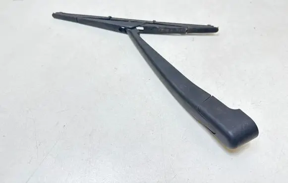 Citroen C4 I Rear wiper blade arm 9646803470
