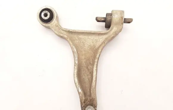 Volvo XC70 Front lower control arm/wishbone 30635231