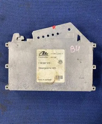 Volkswagen Golf III ABS control unit/module 1H0907379 10094103034