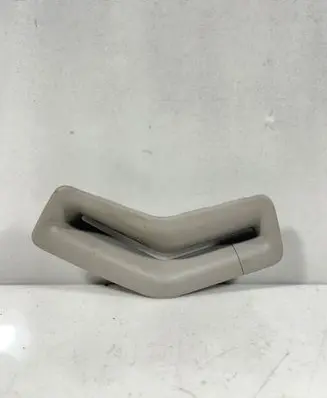 Volvo V70 Seat belt trim 