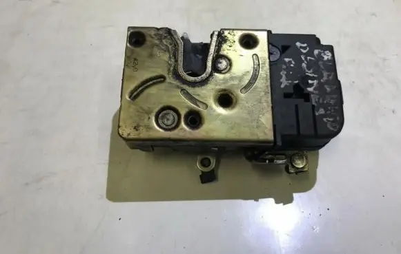 Citroen Berlingo Front door lock