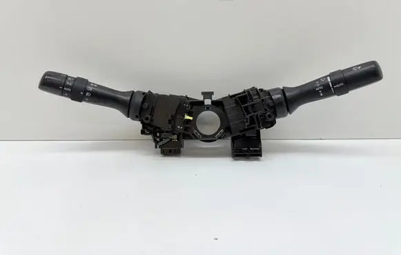 Toyota Avensis T270 Wiper turn signal indicator stalk/switch 0518017F420 0519017F173