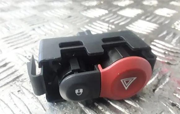 Renault Modus Hazard light switch 8200214896