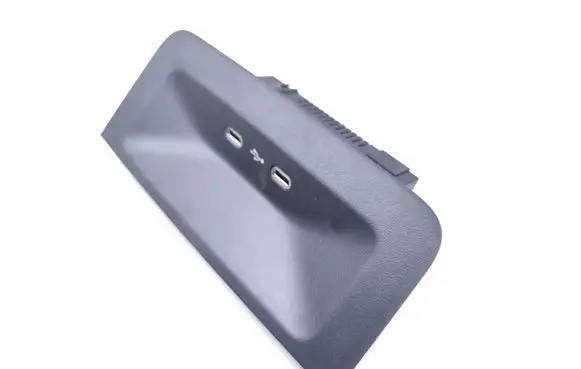 Skoda Enyaq iV USB socket connector 657035700