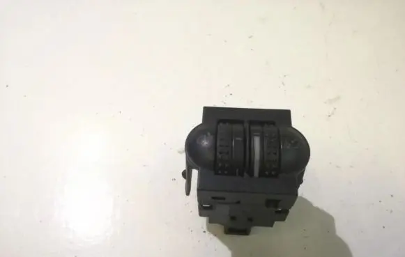 Volkswagen PASSAT B5 Headlight level height control switch 3B0941333C