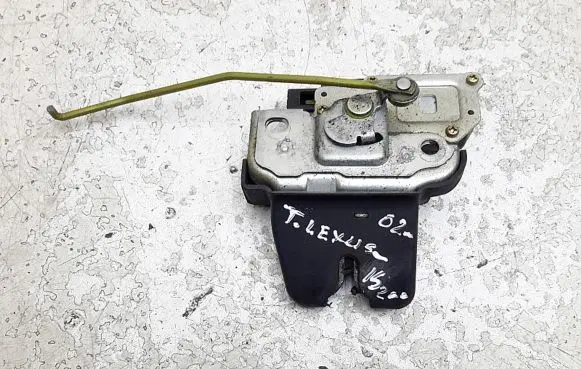 Lexus IS 200-300 Tailgate/trunk/boot lock/catch/latch