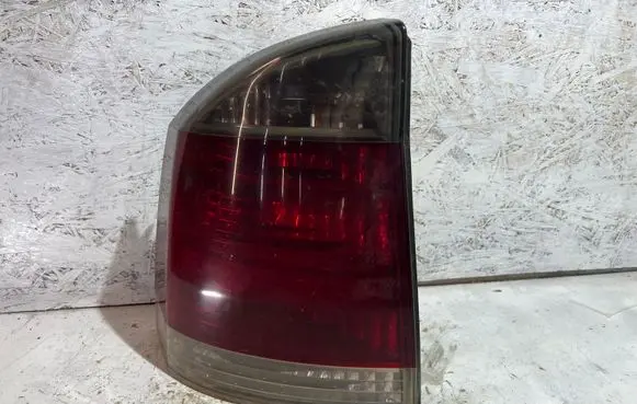 Opel Signum Rear/tail lights 13157646