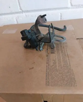 Opel Vivaro Turbo solenoid valve 486866A 1211
