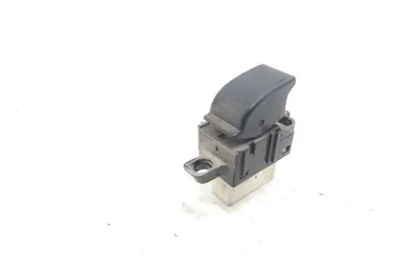 Mazda 6 Electric window control switch 3582T29